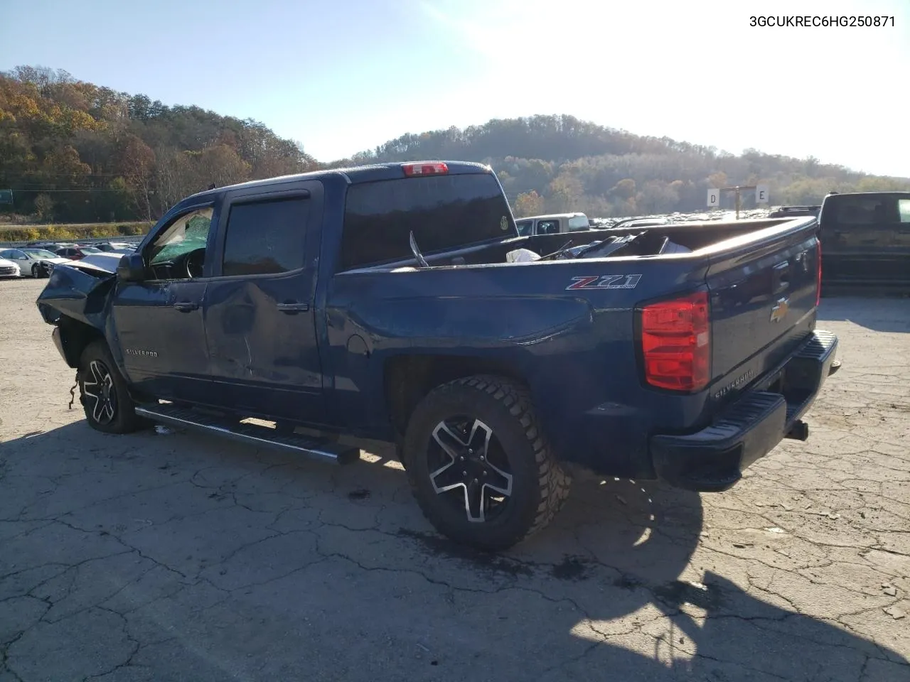 3GCUKREC6HG250871 2017 Chevrolet Silverado K1500 Lt