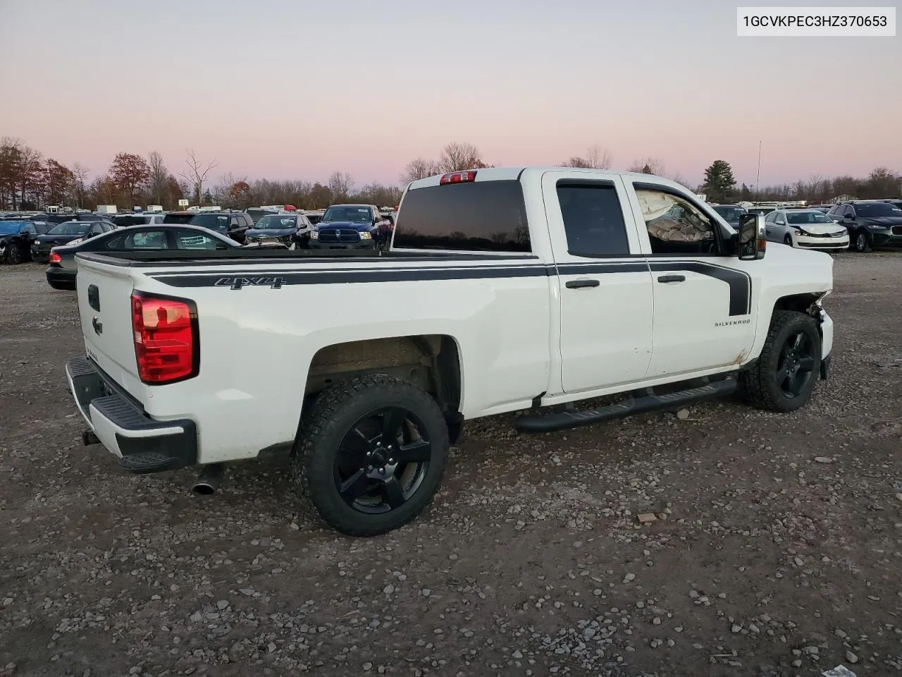 2017 Chevrolet Silverado K1500 Custom VIN: 1GCVKPEC3HZ370653 Lot: 79637664