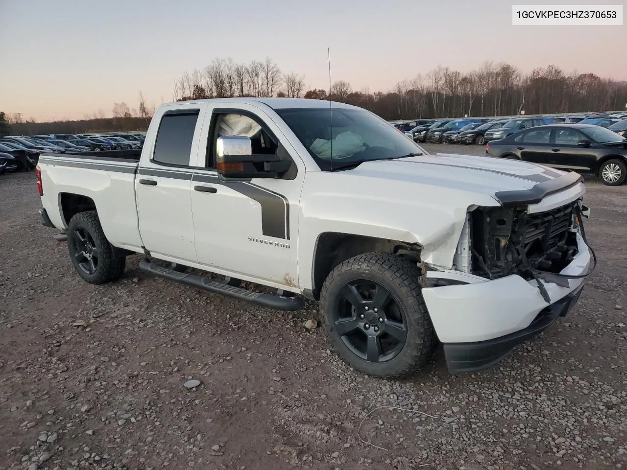 2017 Chevrolet Silverado K1500 Custom VIN: 1GCVKPEC3HZ370653 Lot: 79637664