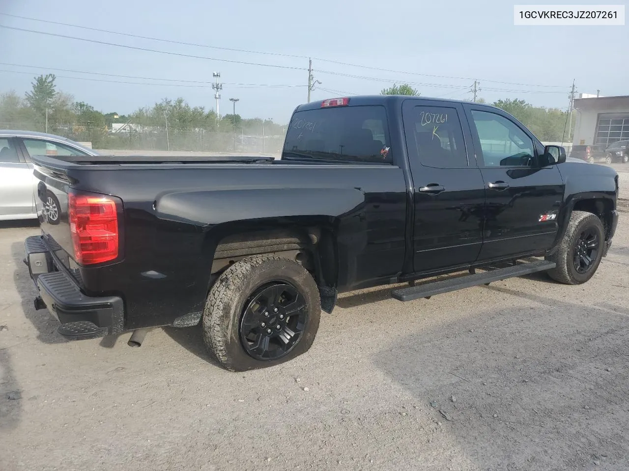 1GCVKREC3JZ207261 2018 Chevrolet Silverado K1500 Lt