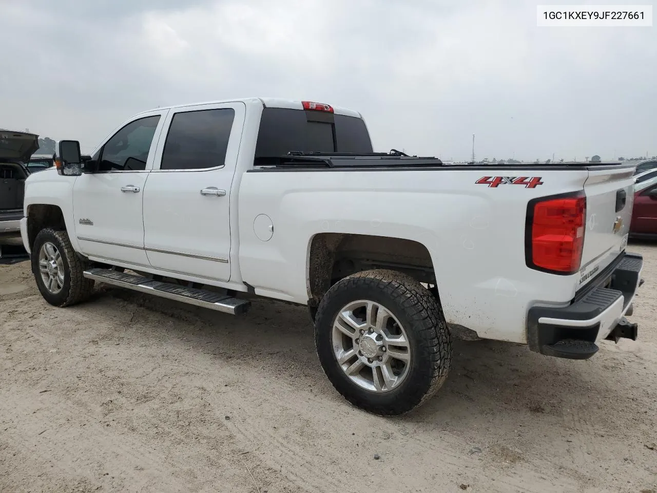 1GC1KXEY9JF227661 2018 Chevrolet Silverado K2500 High Country