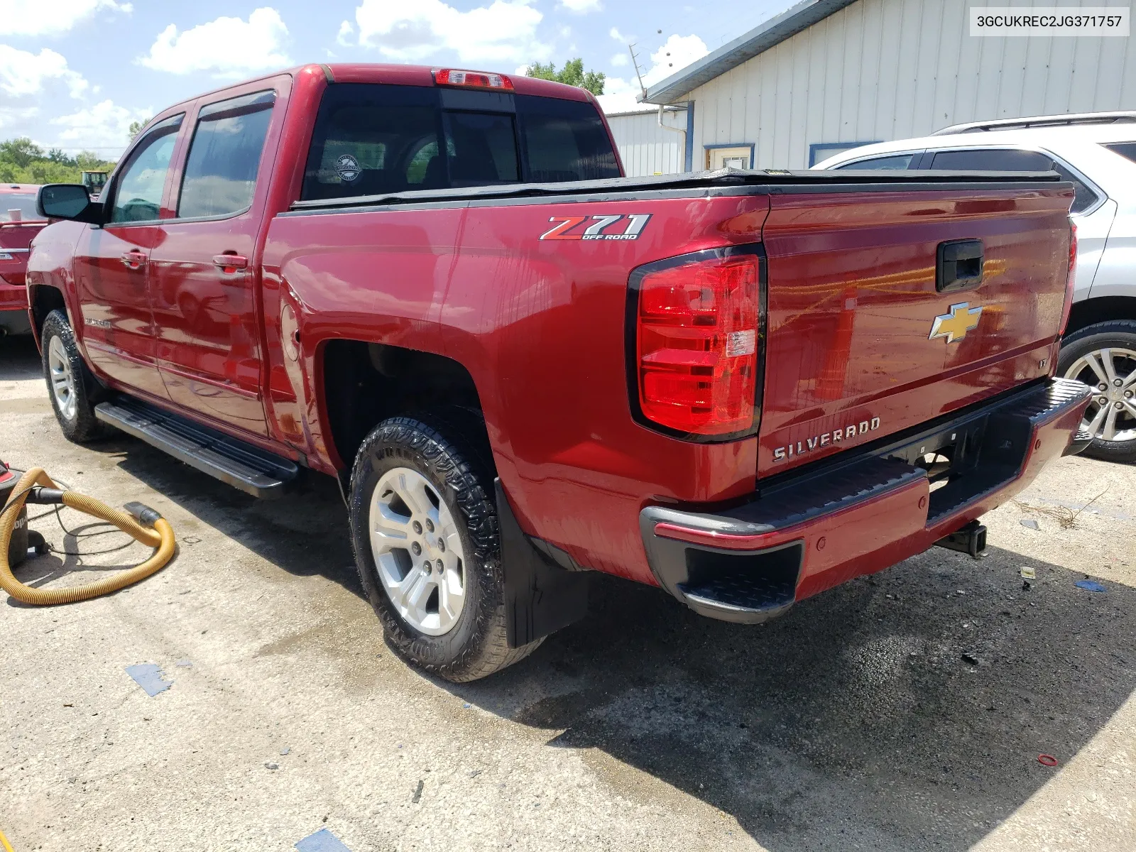 2018 Chevrolet Silverado K1500 Lt VIN: 3GCUKREC2JG371757 Lot: 59539324