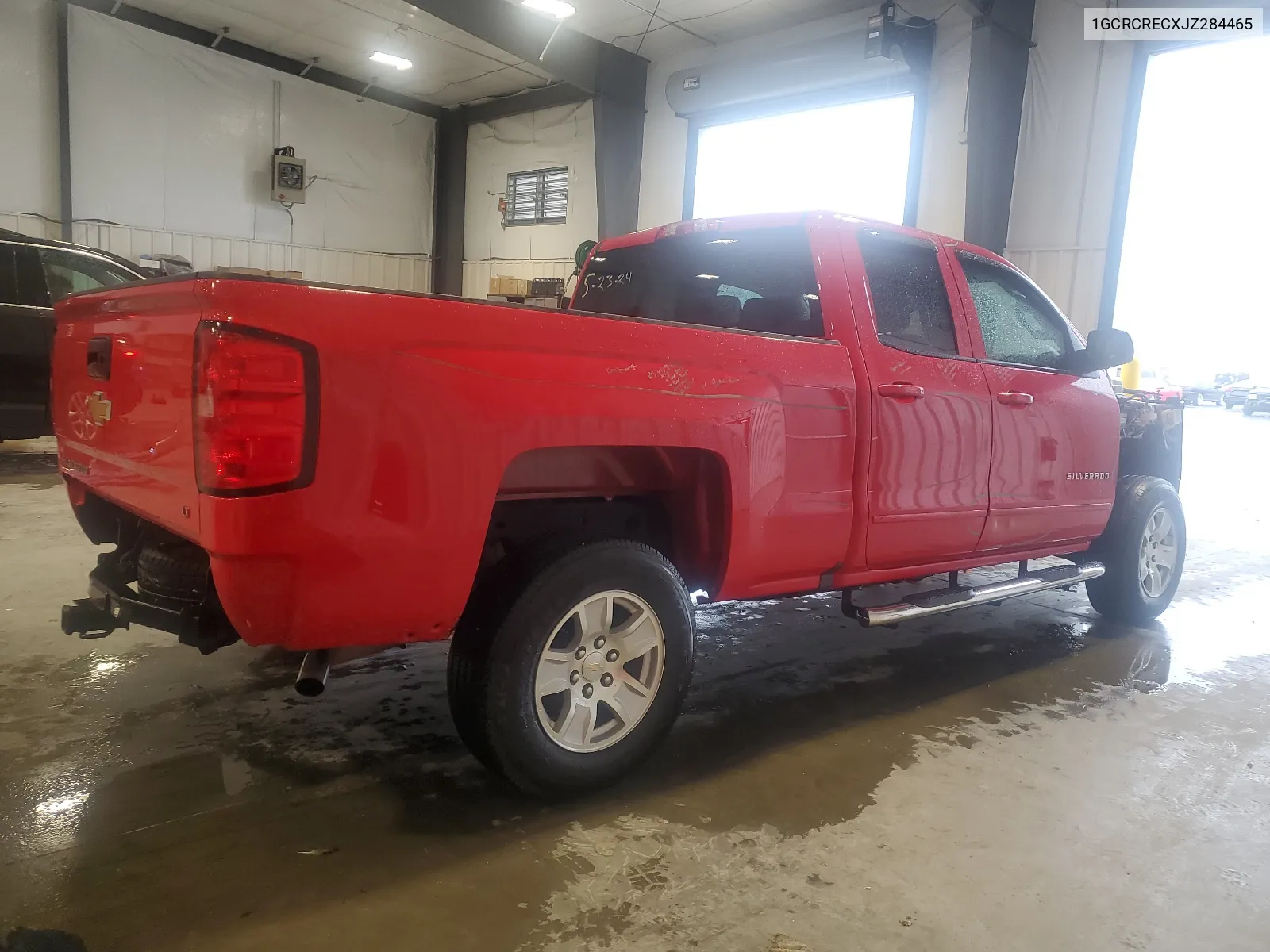 2018 Chevrolet Silverado C1500 Lt VIN: 1GCRCRECXJZ284465 Lot: 63588424