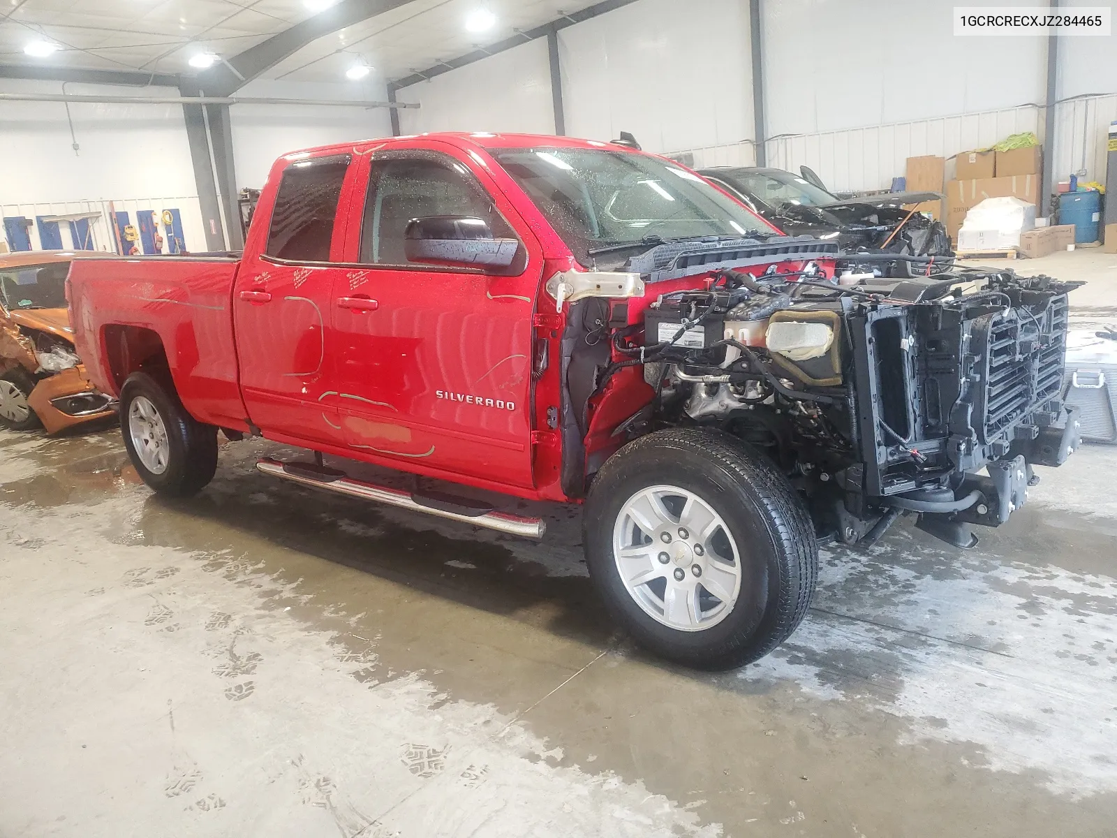 2018 Chevrolet Silverado C1500 Lt VIN: 1GCRCRECXJZ284465 Lot: 63588424