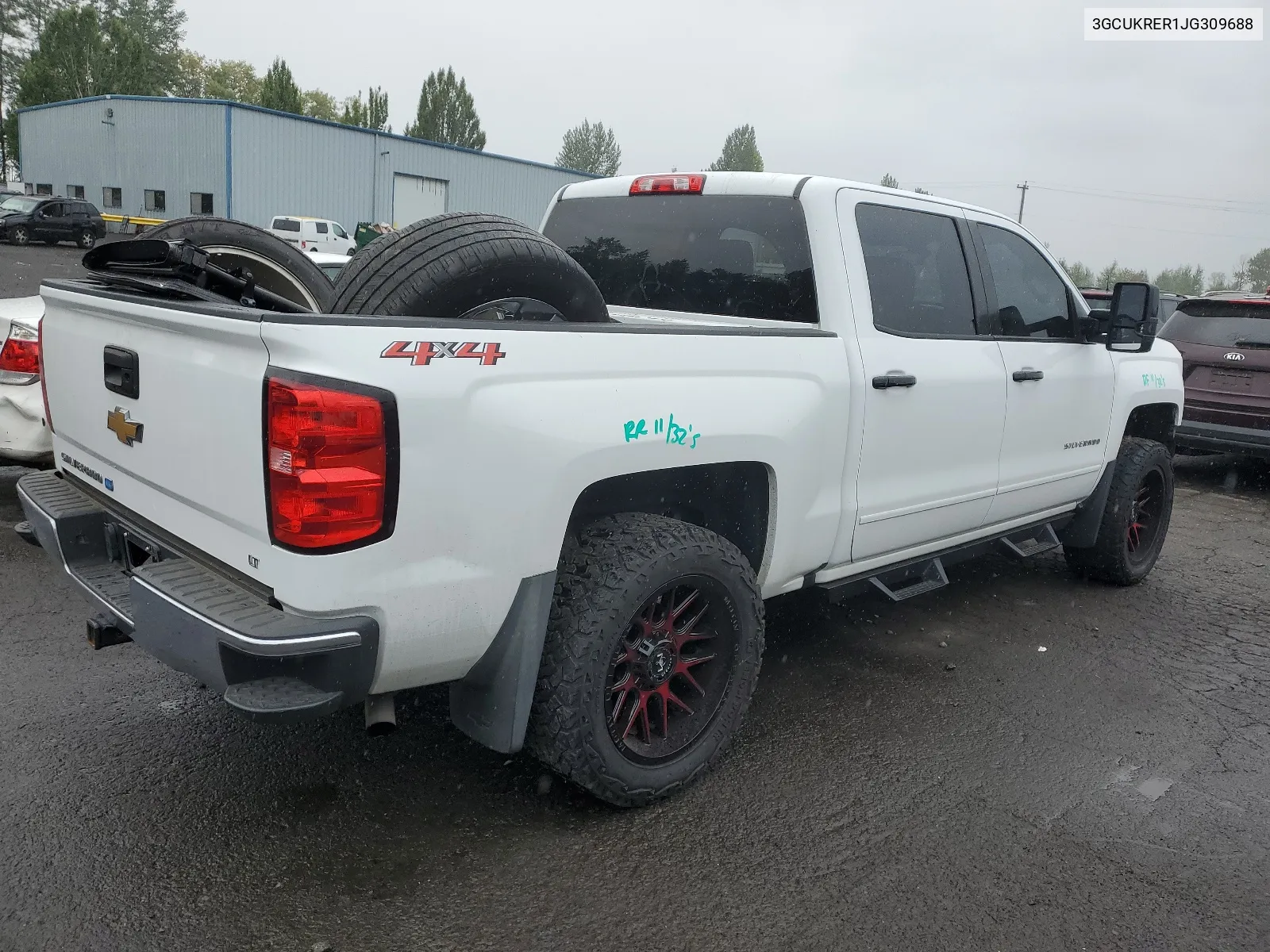 3GCUKRER1JG309688 2018 Chevrolet Silverado K1500 Lt