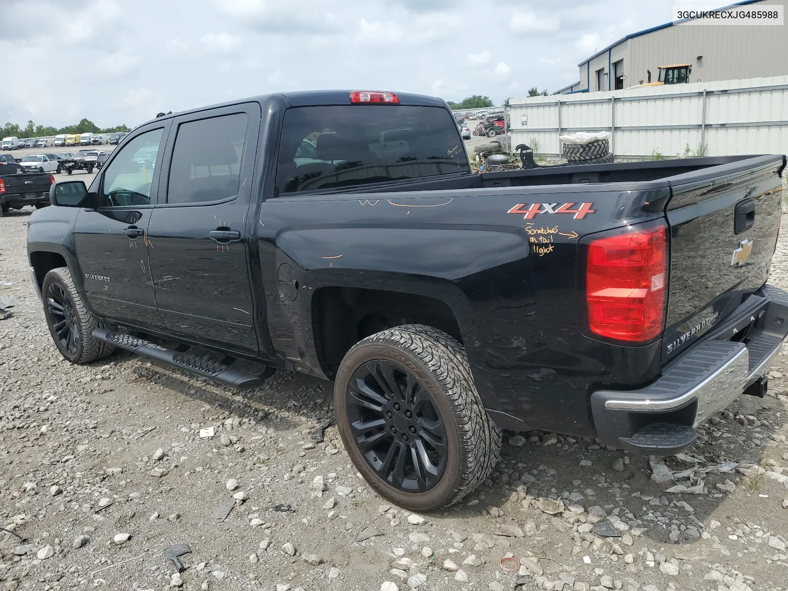 3GCUKRECXJG485988 2018 Chevrolet Silverado K1500 Lt