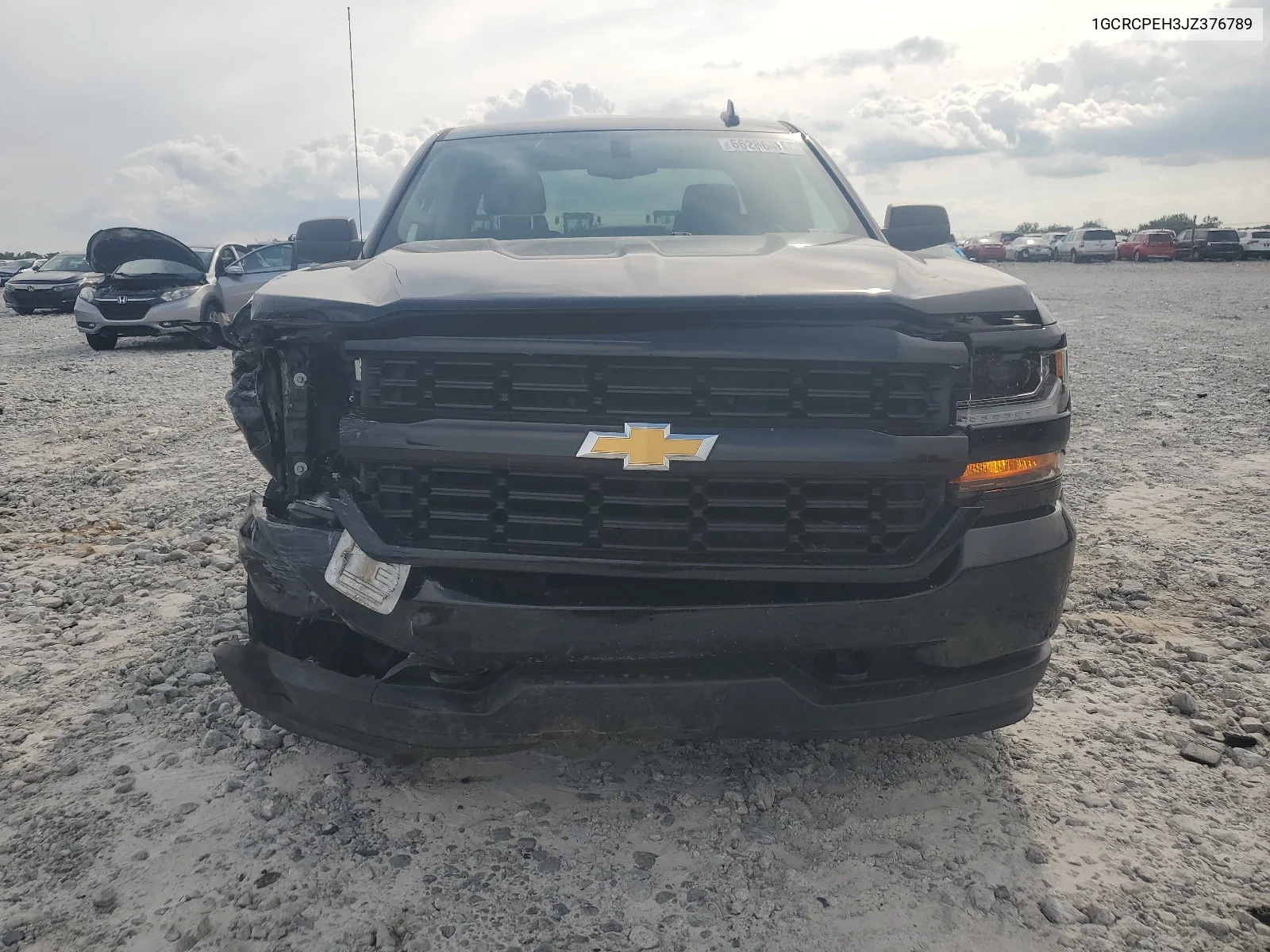 1GCRCPEH3JZ376789 2018 Chevrolet Silverado C1500 Custom