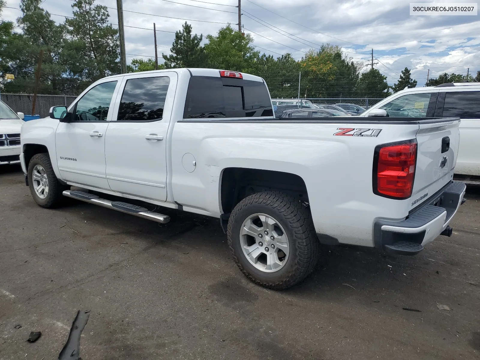 3GCUKREC6JG510207 2018 Chevrolet Silverado K1500 Lt