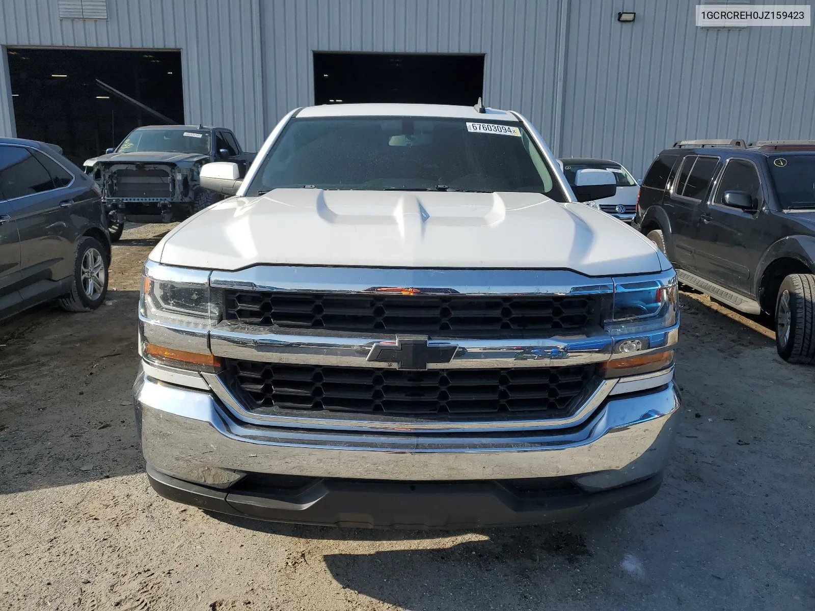 1GCRCREH0JZ159423 2018 Chevrolet Silverado C1500 Lt