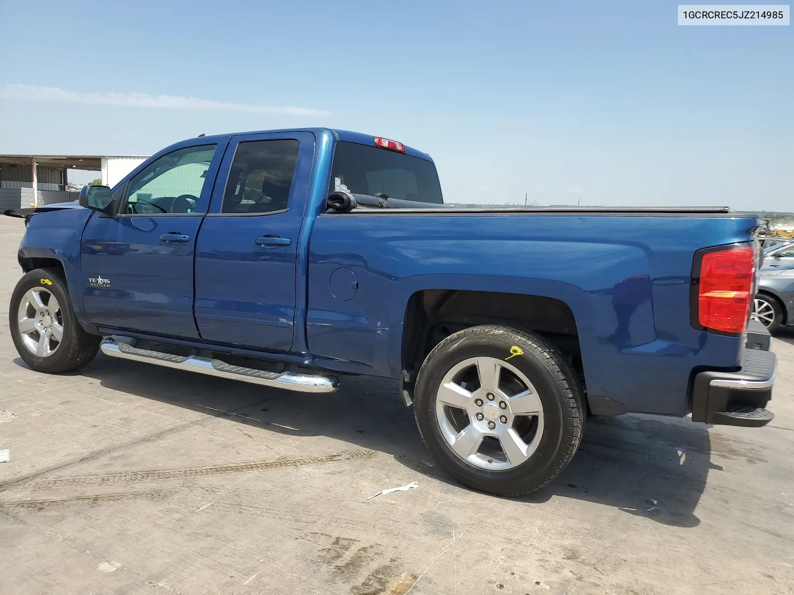 2018 Chevrolet Silverado C1500 Lt VIN: 1GCRCREC5JZ214985 Lot: 68191234