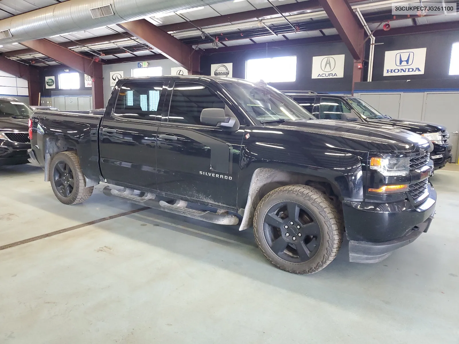 2018 Chevrolet Silverado K1500 Custom VIN: 3GCUKPEC7JG261100 Lot: 68710964