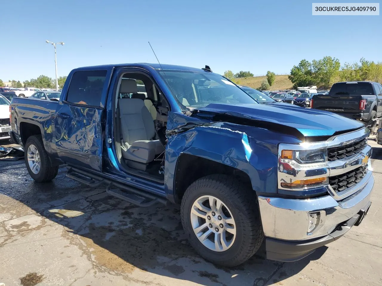 2018 Chevrolet Silverado K1500 Lt VIN: 3GCUKREC5JG409790 Lot: 71971164