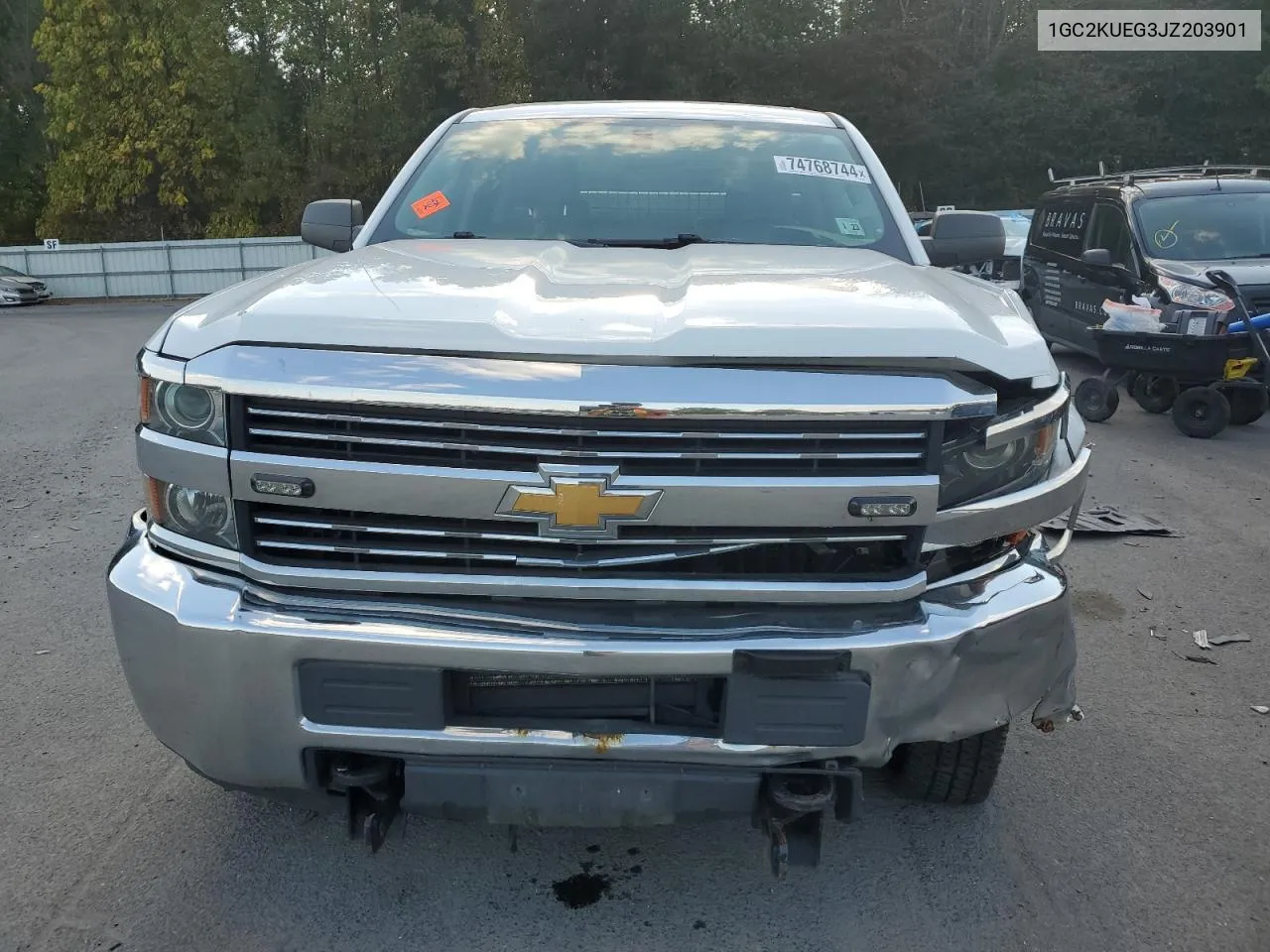 2018 Chevrolet Silverado K2500 Heavy Duty VIN: 1GC2KUEG3JZ203901 Lot: 74768744