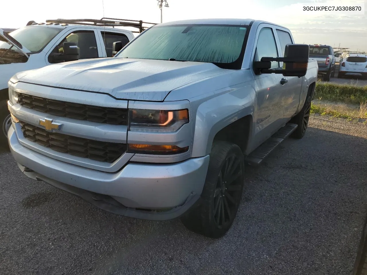 2018 Chevrolet Silverado K1500 Custom VIN: 3GCUKPEC7JG308870 Lot: 75120154