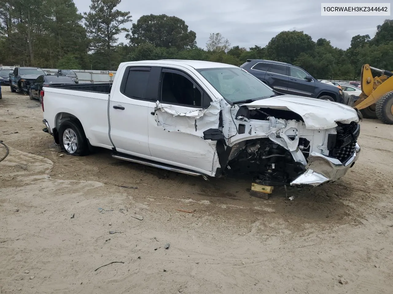 2019 Chevrolet Silverado C1500 VIN: 1GCRWAEH3KZ344642 Lot: 72683594