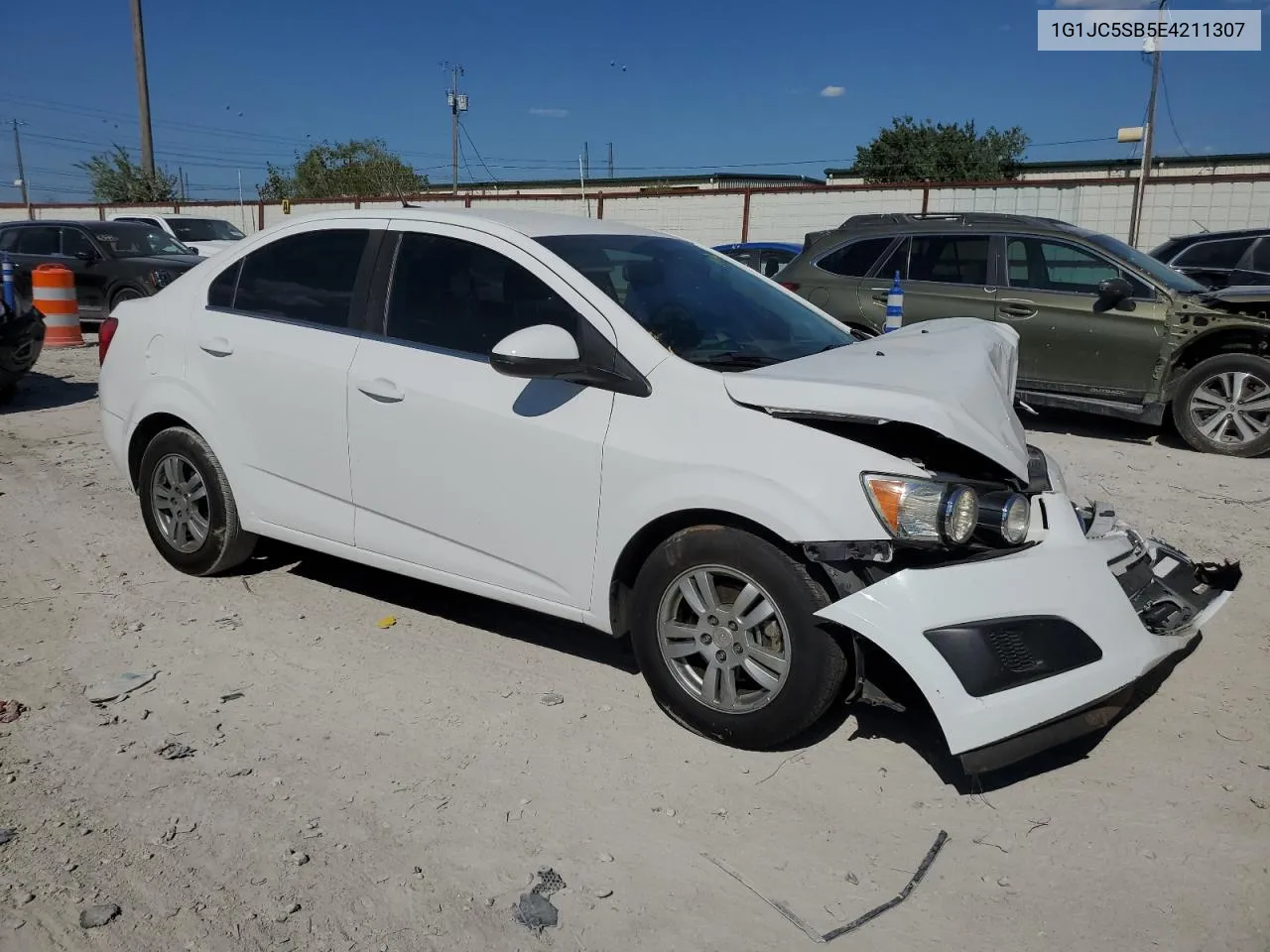 1G1JC5SB5E4211307 2014 Chevrolet Sonic Lt