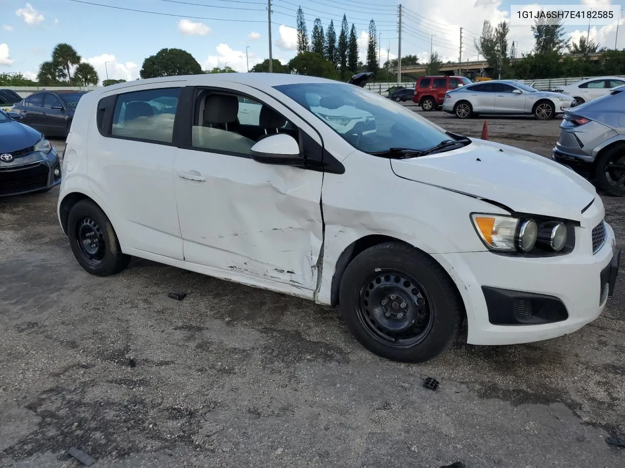 2014 Chevrolet Sonic Ls VIN: 1G1JA6SH7E4182585 Lot: 71152644