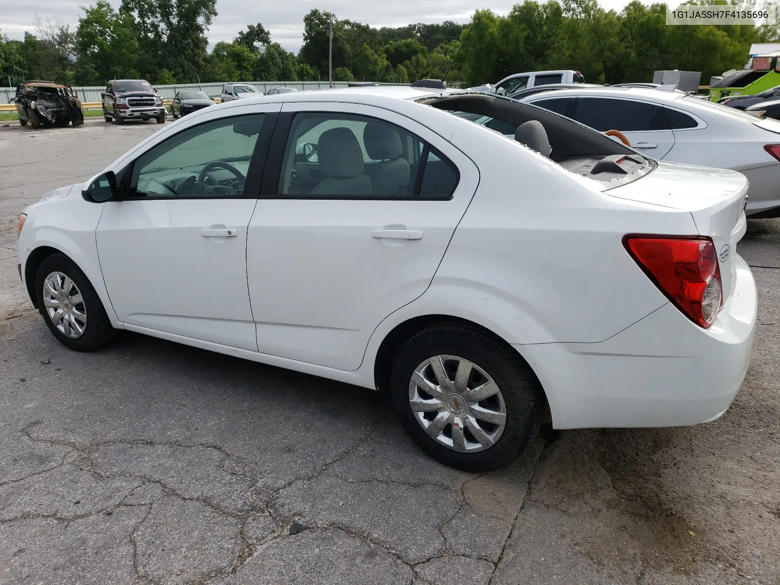 2015 Chevrolet Sonic Ls VIN: 1G1JA5SH7F4135696 Lot: 61154244