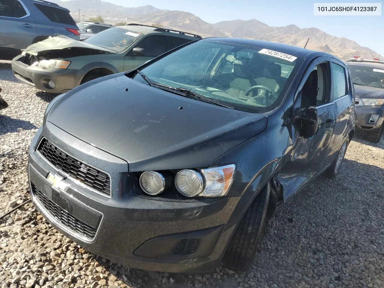 1G1JC6SH0F4123387 2015 Chevrolet Sonic Lt