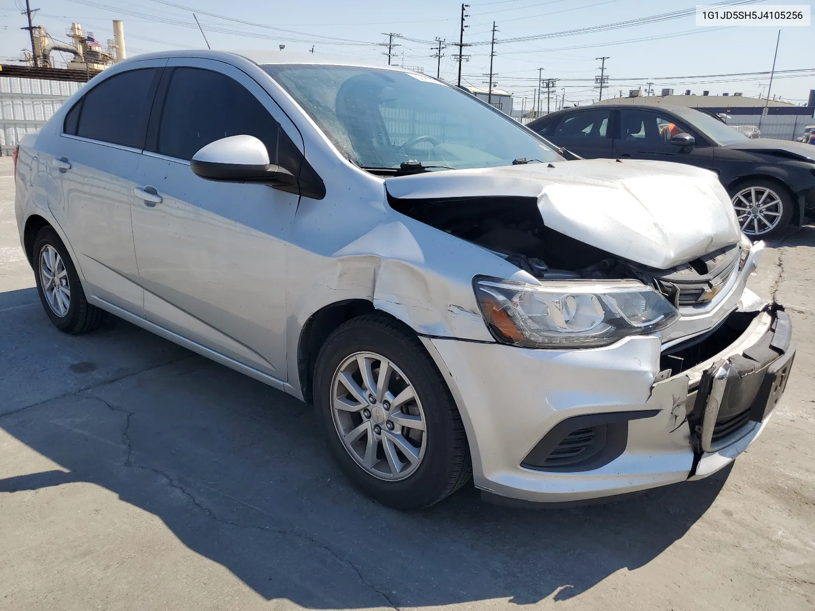 1G1JD5SH5J4105256 2018 Chevrolet Sonic Lt