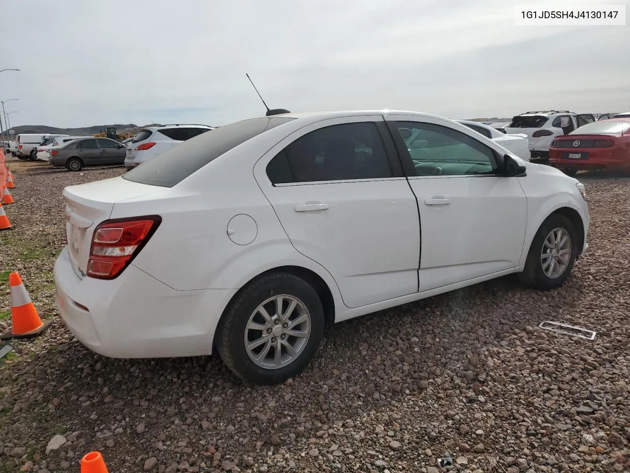 1G1JD5SH4J4130147 2018 Chevrolet Sonic Lt