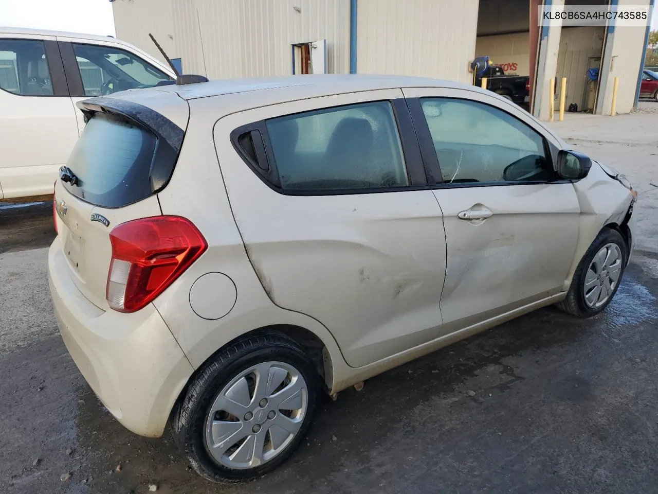 KL8CB6SA4HC743585 2017 Chevrolet Spark Ls