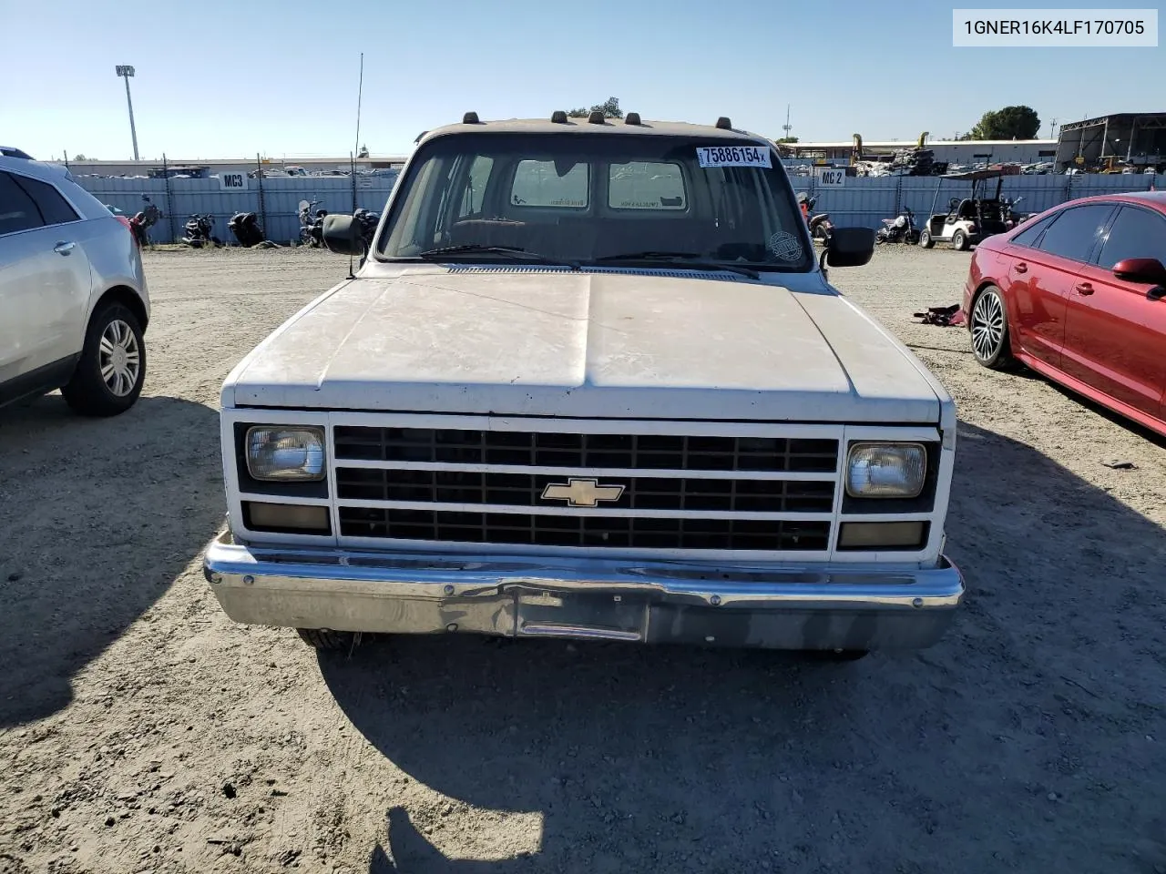 1990 Chevrolet Suburban R1500 VIN: 1GNER16K4LF170705 Lot: 75886154