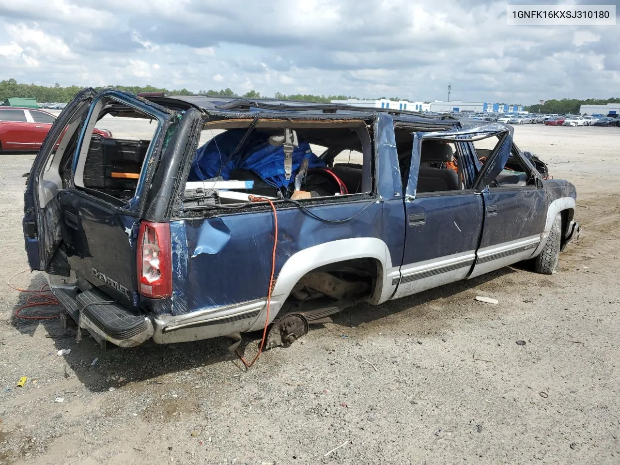 1995 Chevrolet Suburban K1500 VIN: 1GNFK16KXSJ310180 Lot: 58712584