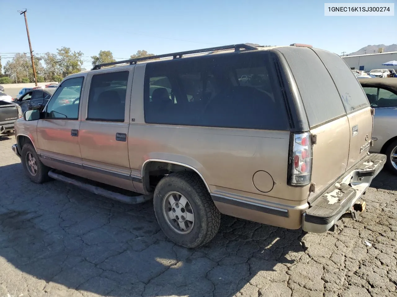 1995 Chevrolet Suburban C1500 VIN: 1GNEC16K1SJ300274 Lot: 77258594