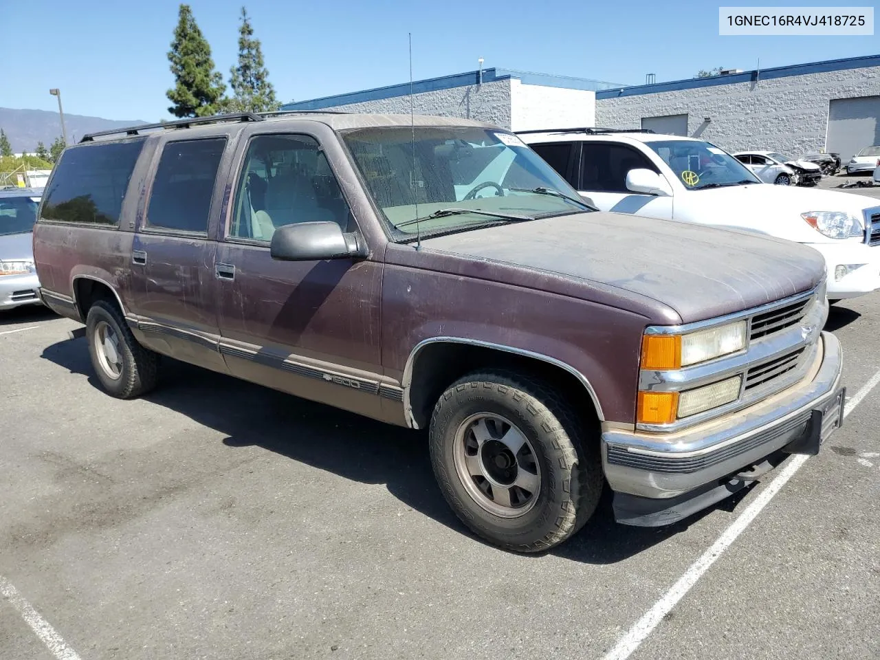 1997 Chevrolet Suburban C1500 VIN: 1GNEC16R4VJ418725 Lot: 75766084