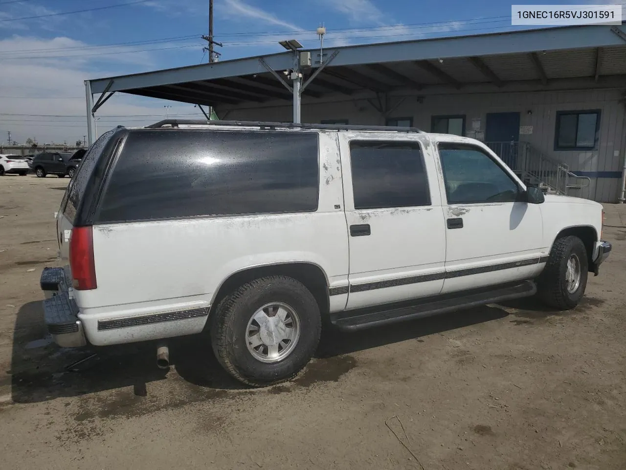 1997 Chevrolet Suburban C1500 VIN: 1GNEC16R5VJ301591 Lot: 75965054