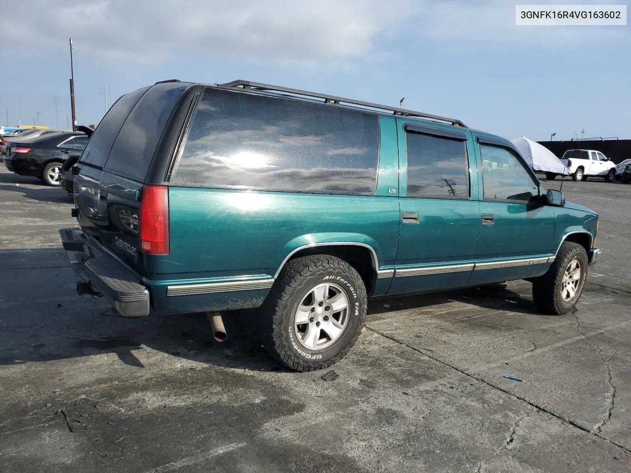 1997 Chevrolet Suburban K1500 VIN: 3GNFK16R4VG163602 Lot: 76081984