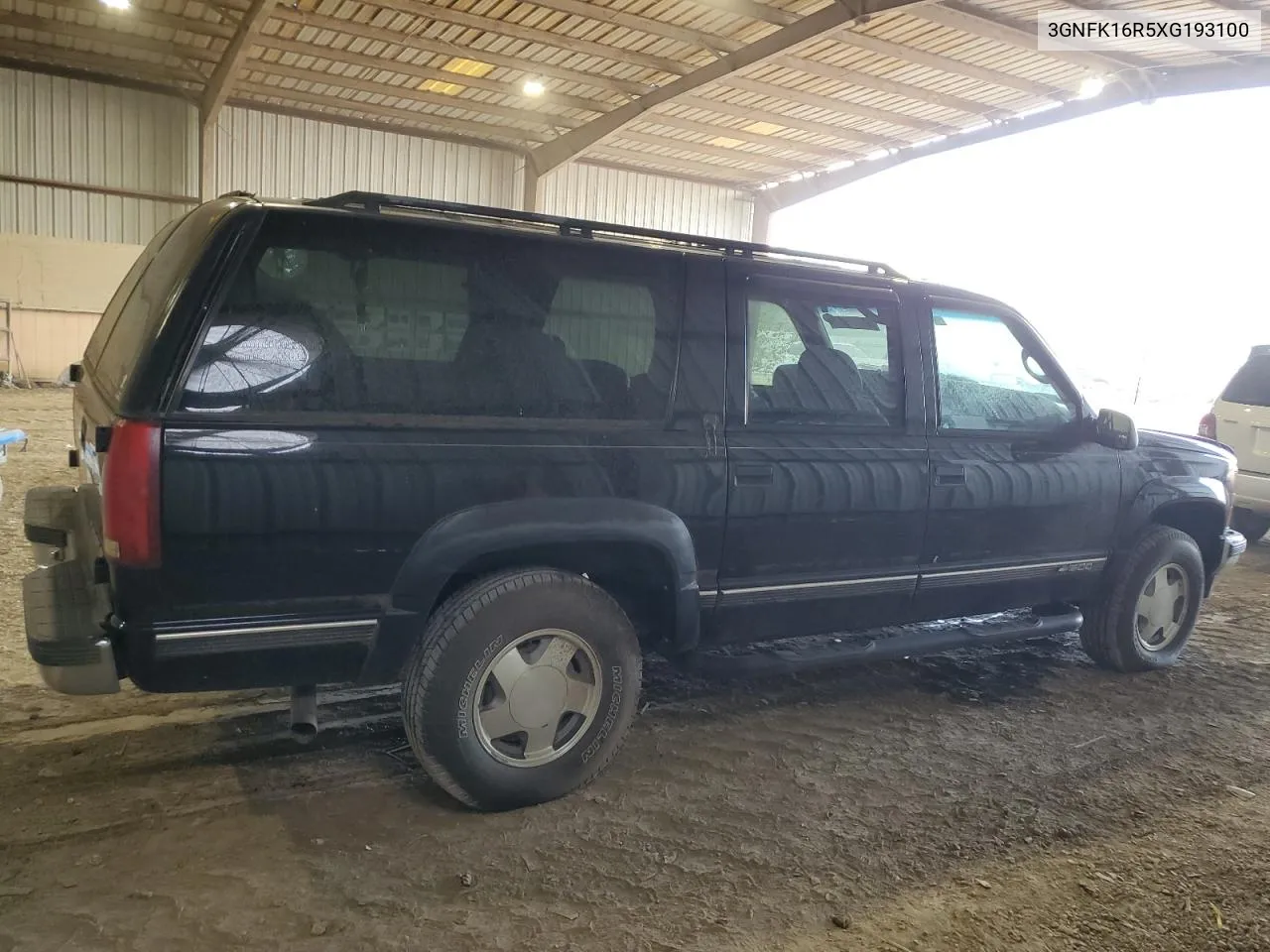 1999 Chevrolet Suburban K1500 VIN: 3GNFK16R5XG193100 Lot: 68277924