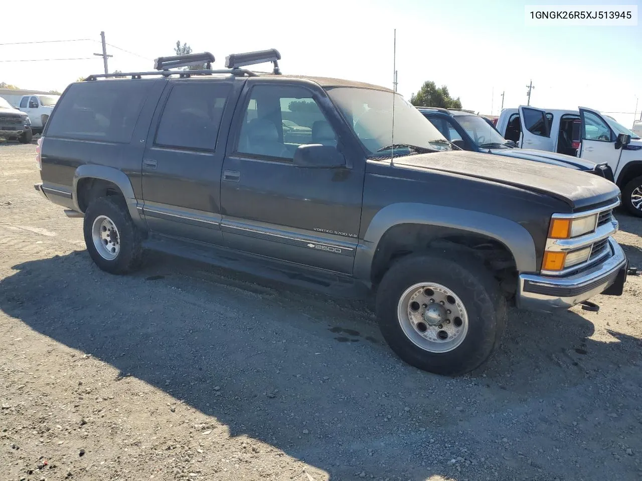 1999 Chevrolet Suburban K2500 VIN: 1GNGK26R5XJ513945 Lot: 73673314