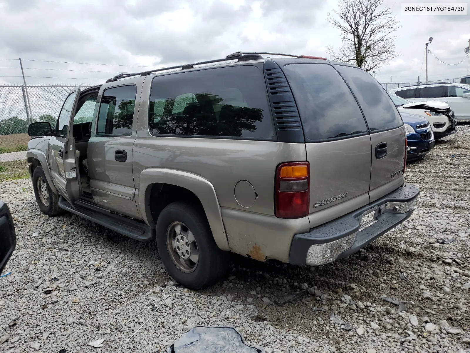 2000 Chevrolet Suburban C1500 VIN: 3GNEC16T7YG184730 Lot: 55263574