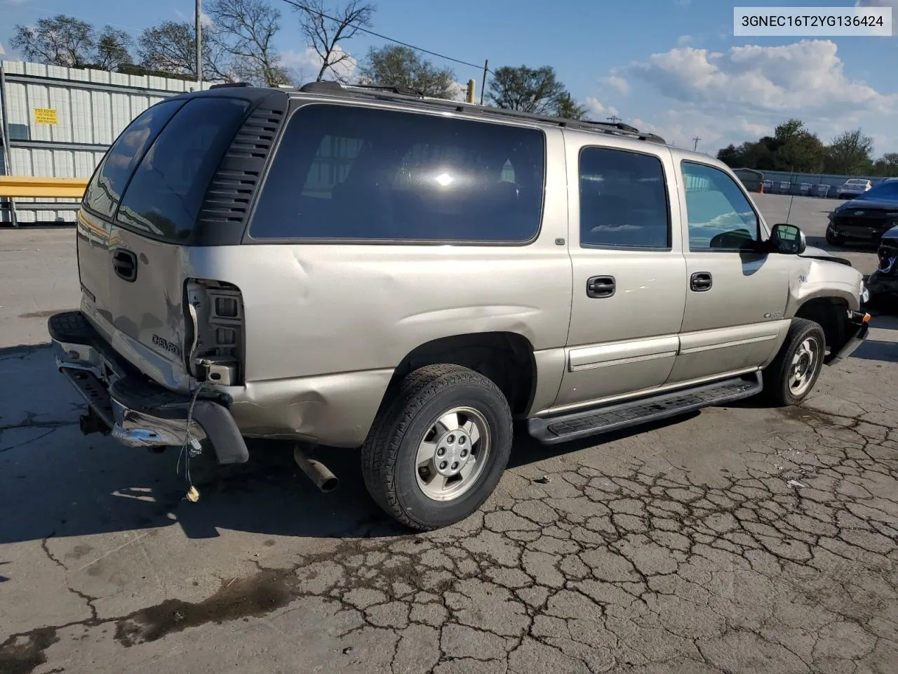 2000 Chevrolet Suburban C1500 VIN: 3GNEC16T2YG136424 Lot: 74735894