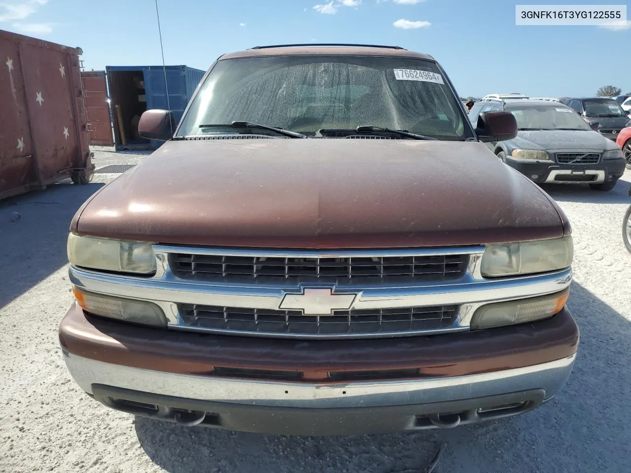 2000 Chevrolet Suburban K1500 VIN: 3GNFK16T3YG122555 Lot: 76624964