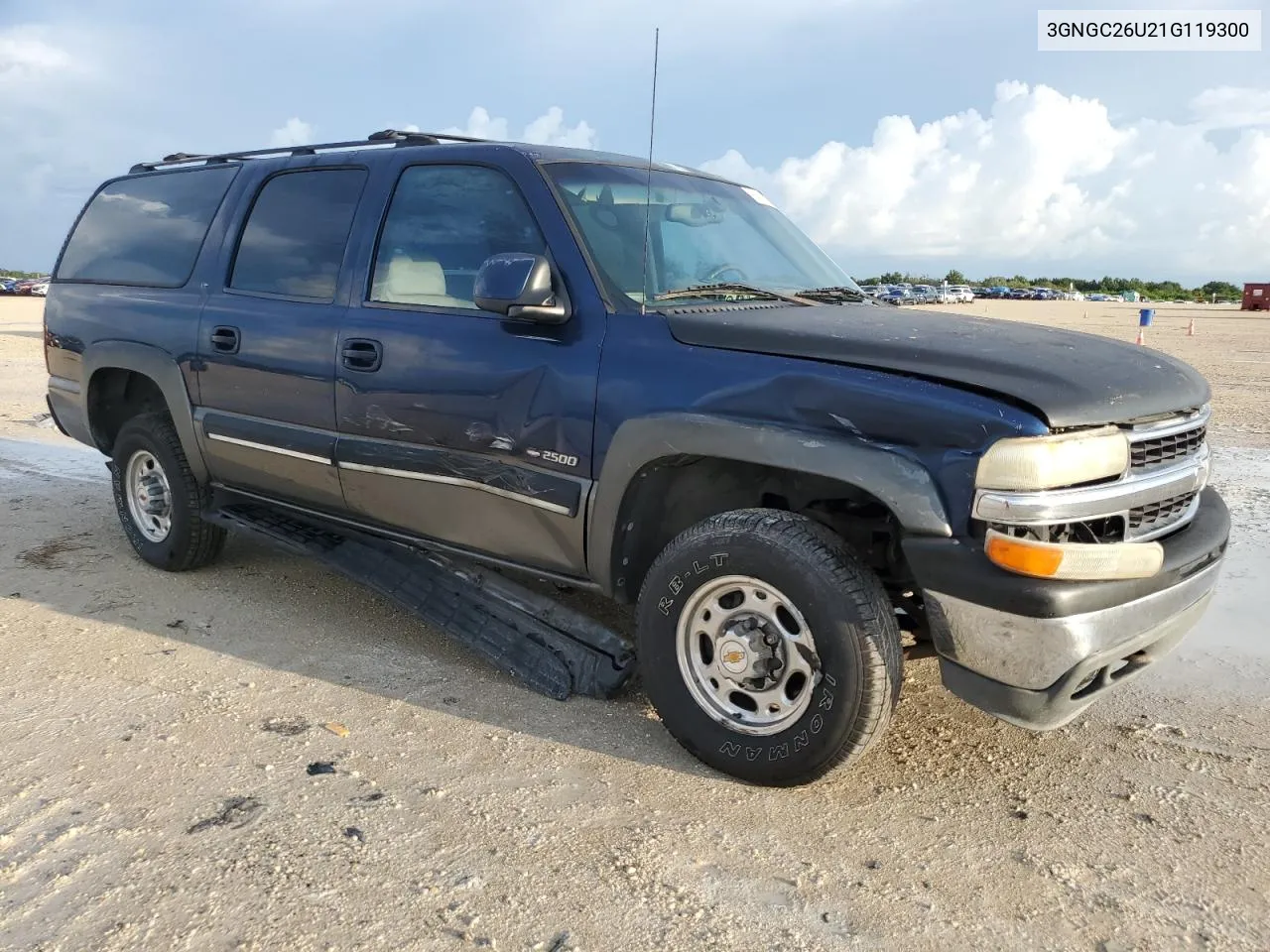 2001 Chevrolet Suburban C2500 VIN: 3GNGC26U21G119300 Lot: 68131044