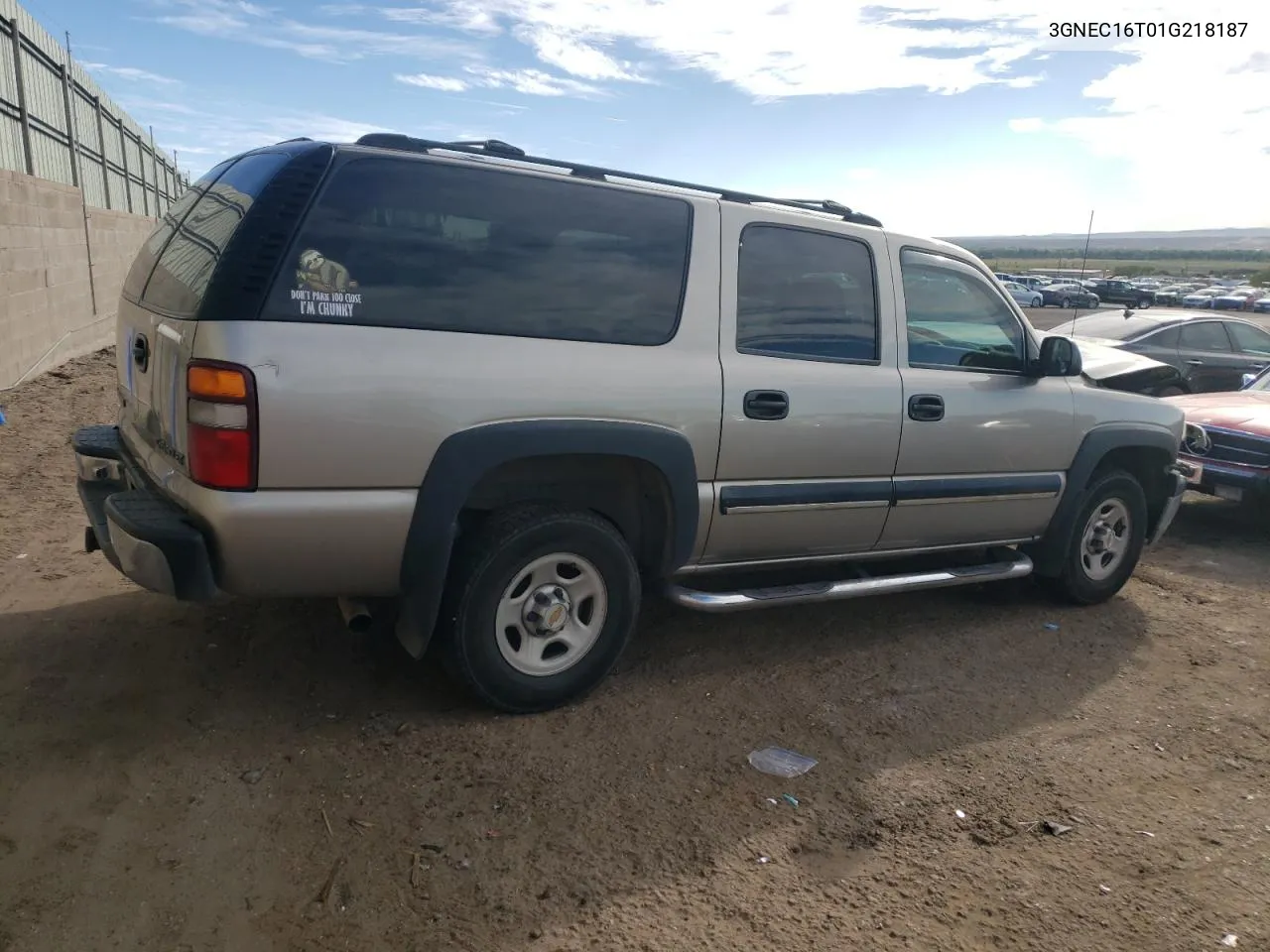 2001 Chevrolet Suburban C1500 VIN: 3GNEC16T01G218187 Lot: 72295344