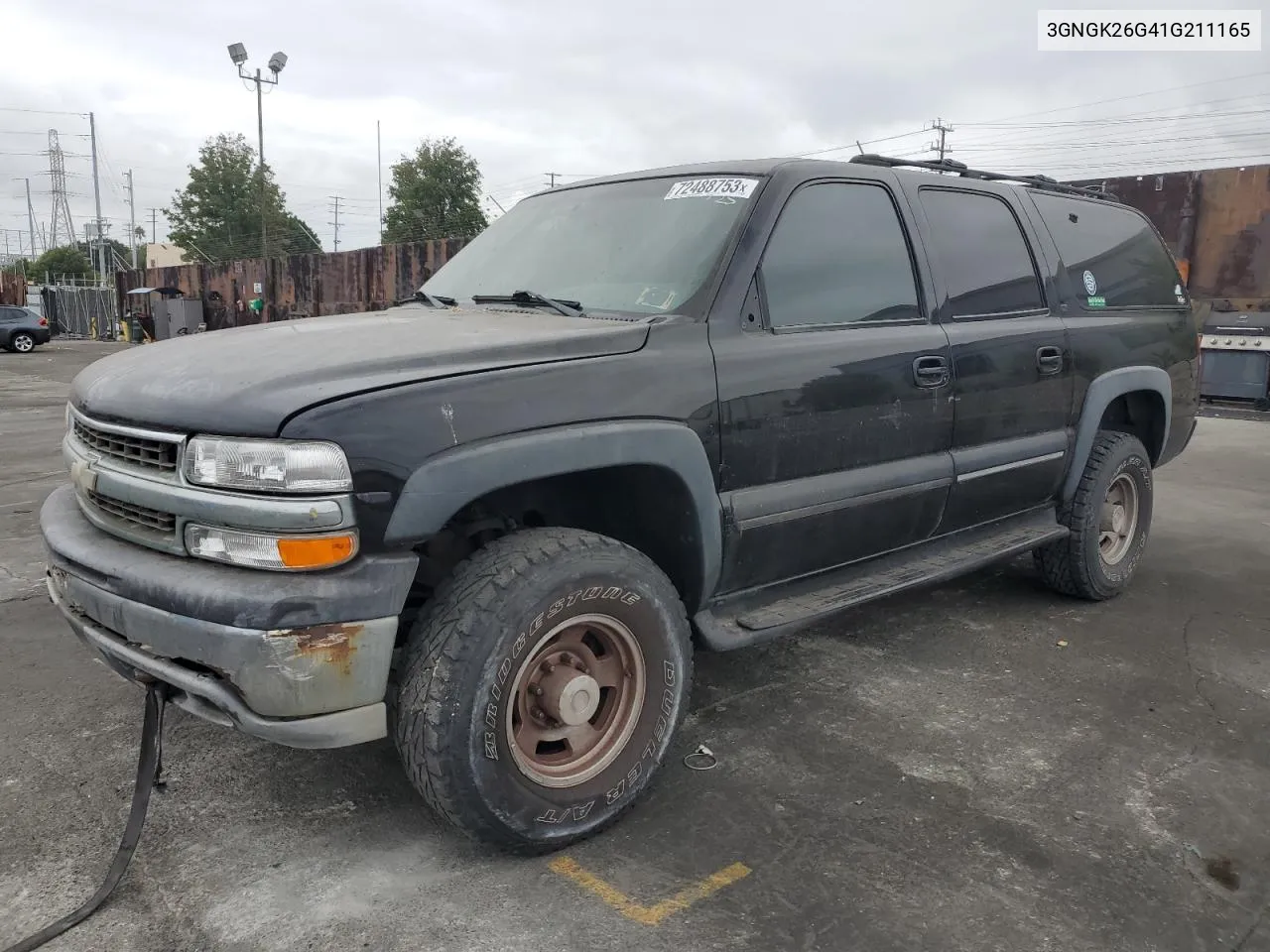 2001 Chevrolet Suburban K2500 VIN: 3GNGK26G41G211165 Lot: 72488753