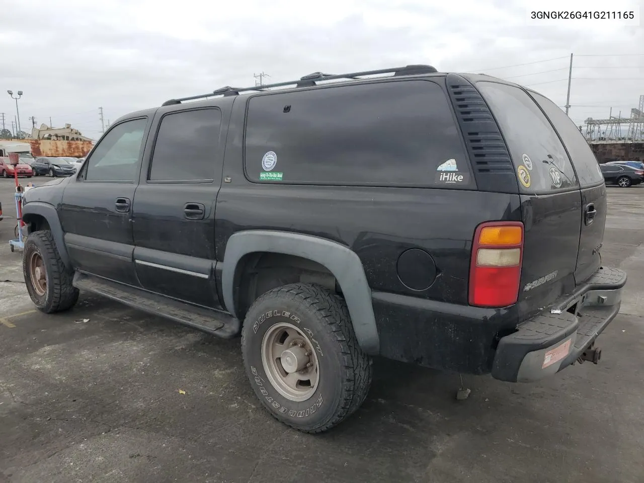 2001 Chevrolet Suburban K2500 VIN: 3GNGK26G41G211165 Lot: 72488753