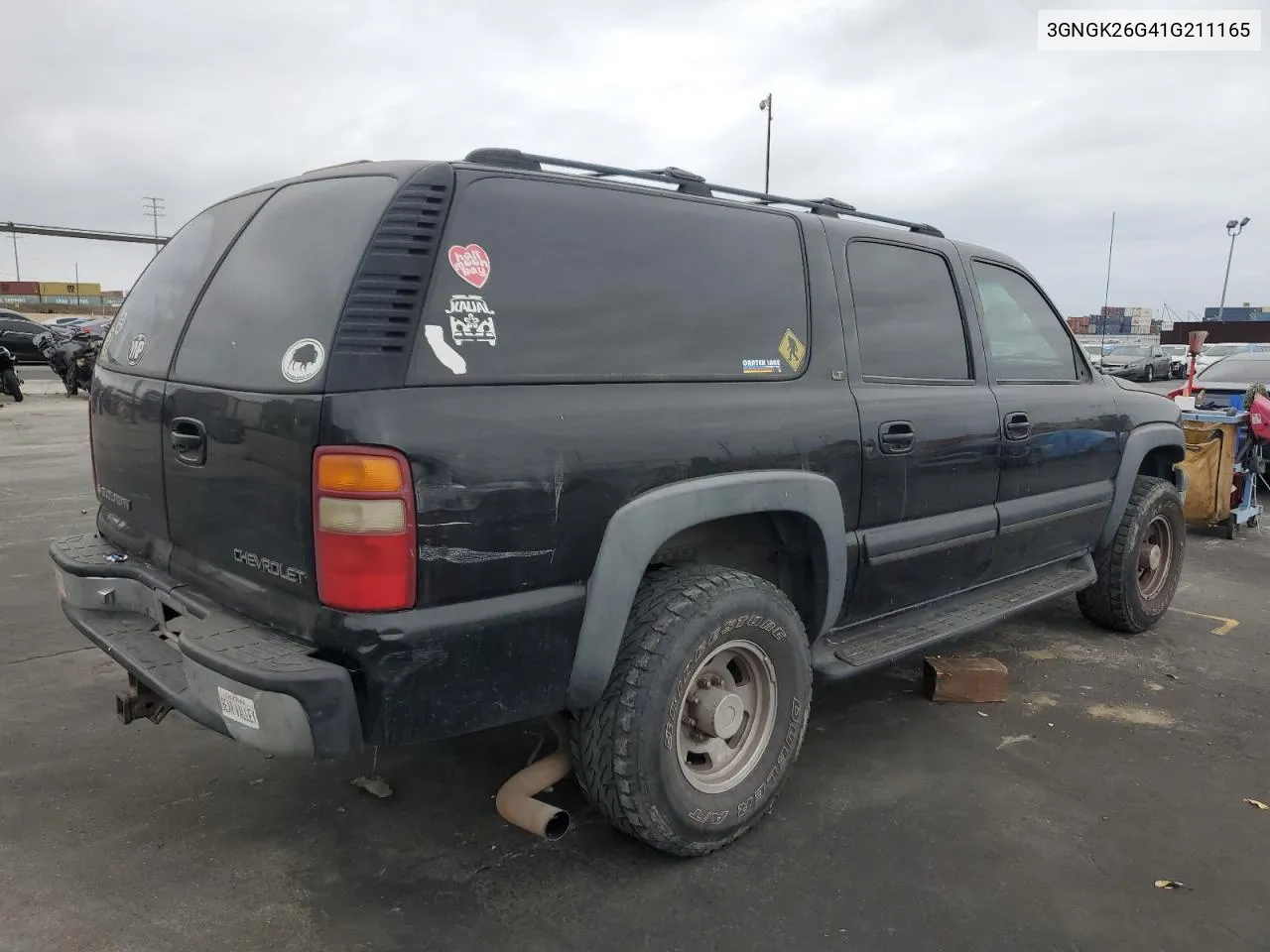 2001 Chevrolet Suburban K2500 VIN: 3GNGK26G41G211165 Lot: 72488753