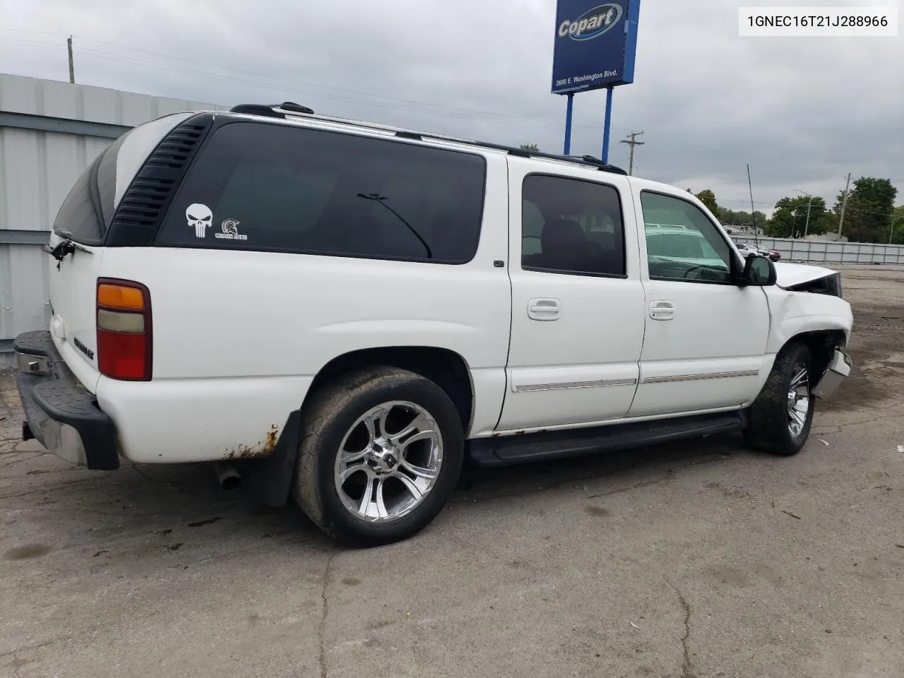 2001 Chevrolet Suburban C1500 VIN: 1GNEC16T21J288966 Lot: 73533824