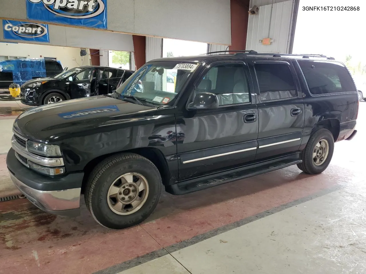 2001 Chevrolet Suburban K1500 VIN: 3GNFK16T21G242868 Lot: 73703894