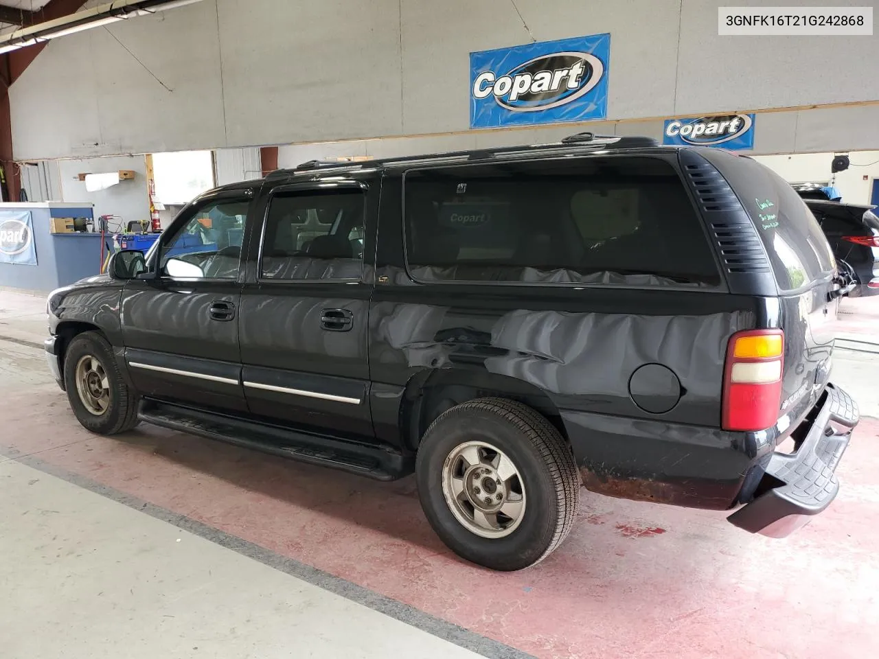 2001 Chevrolet Suburban K1500 VIN: 3GNFK16T21G242868 Lot: 73703894