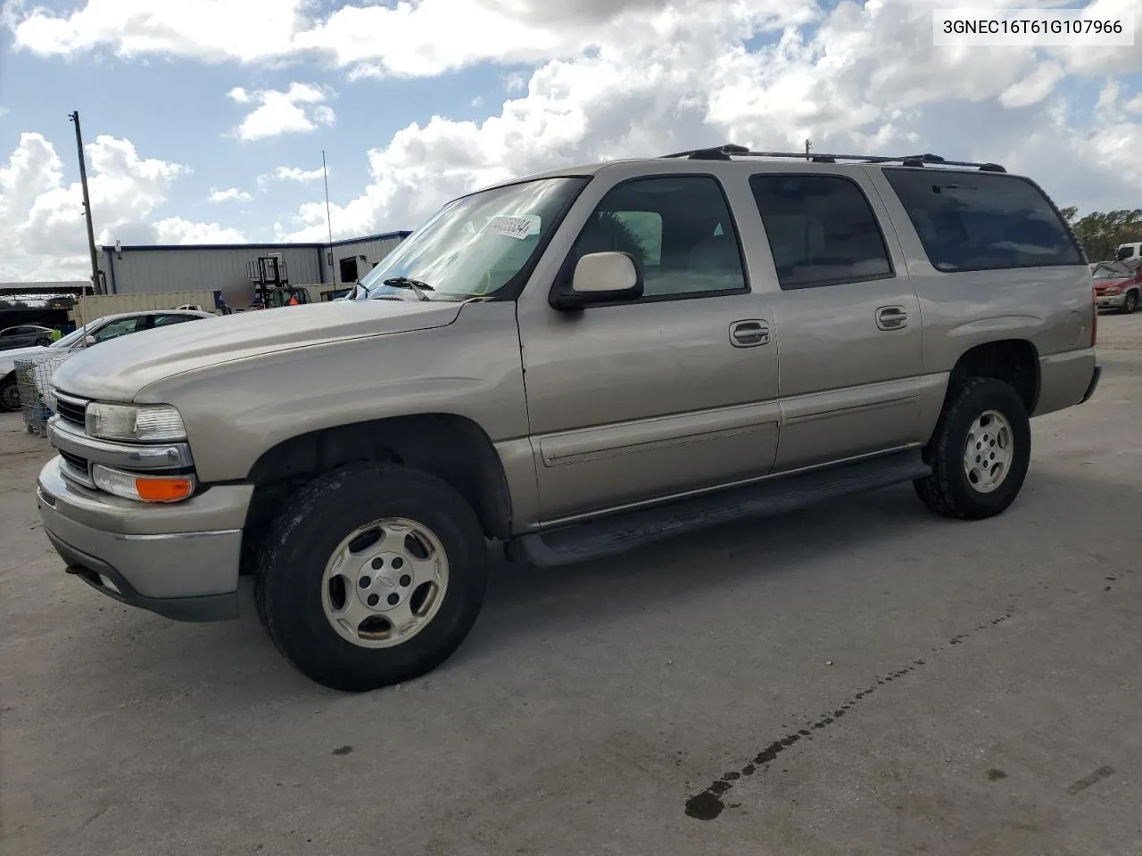 2001 Chevrolet Suburban C1500 VIN: 3GNEC16T61G107966 Lot: 74455334