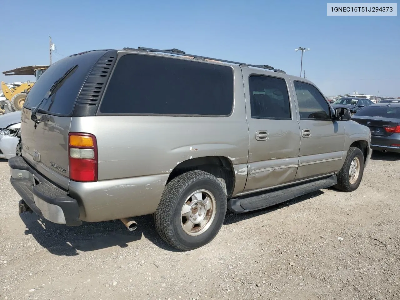 2001 Chevrolet Suburban C1500 VIN: 1GNEC16T51J294373 Lot: 76182164