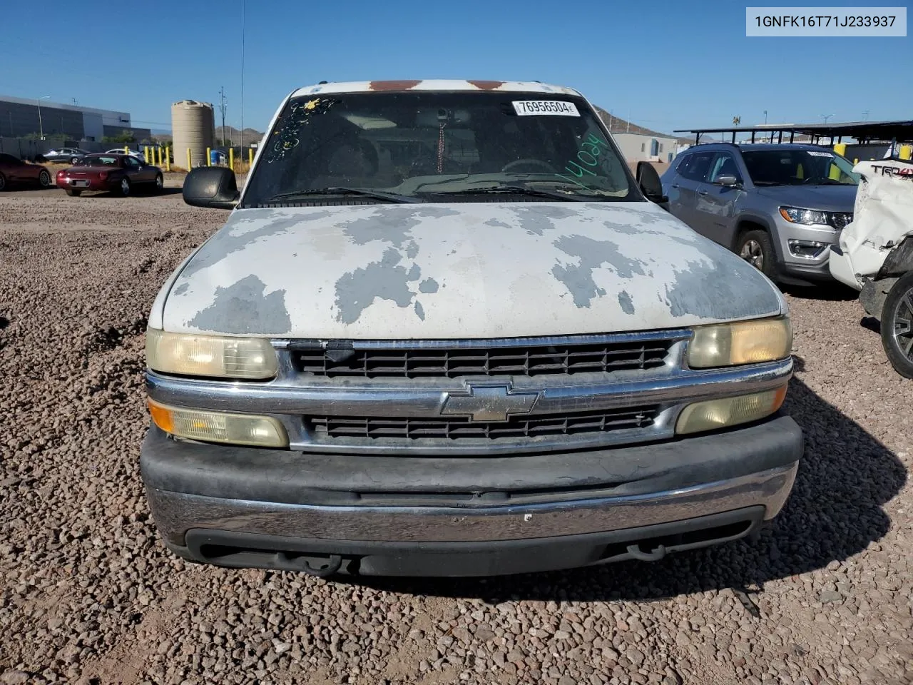 2001 Chevrolet Suburban K1500 VIN: 1GNFK16T71J233937 Lot: 76956504