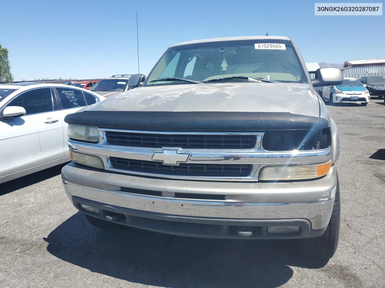 2002 Chevrolet Suburban K2500 VIN: 3GNGK26G32G287087 Lot: 61028684