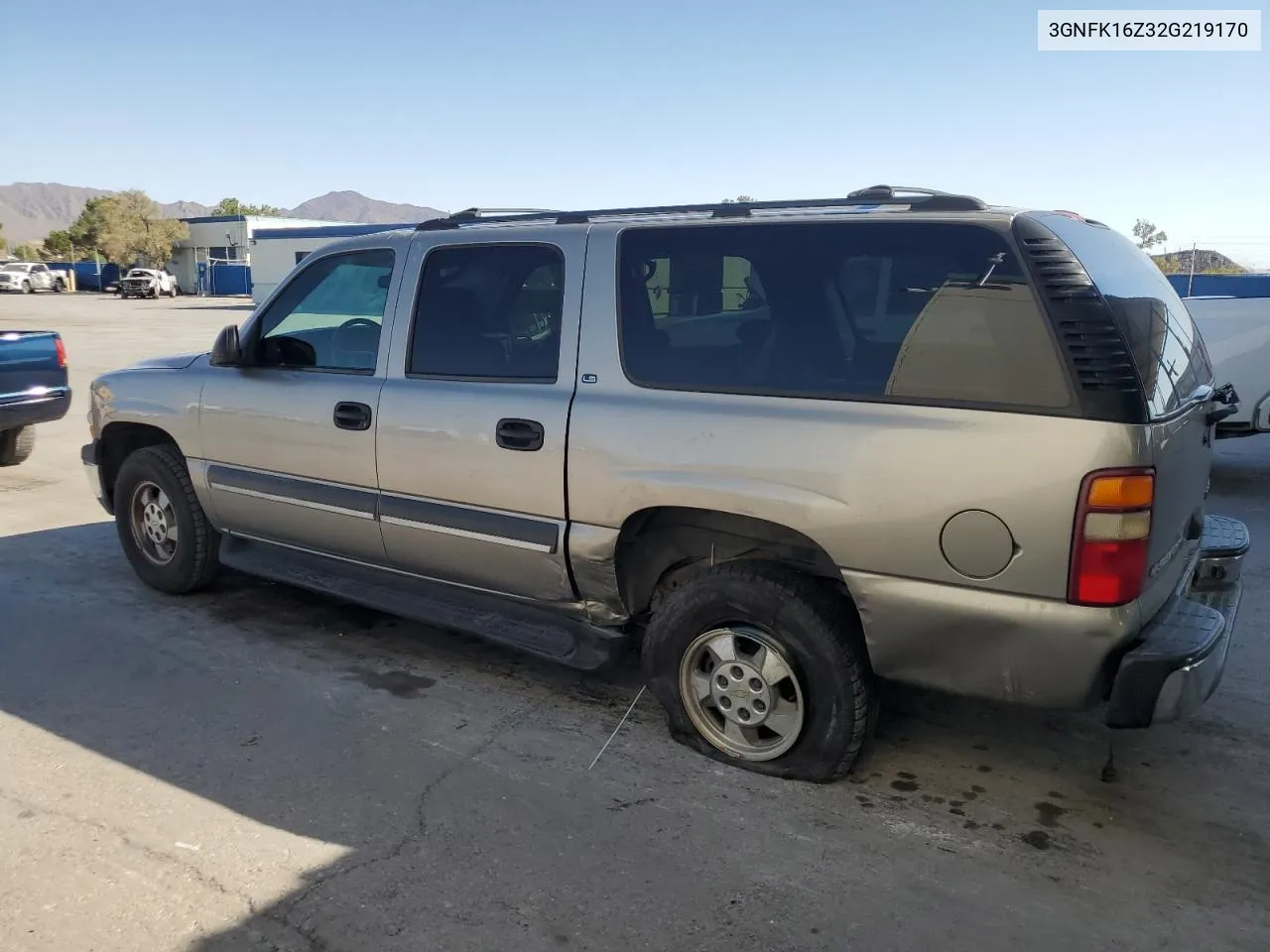 2002 Chevrolet Suburban K1500 VIN: 3GNFK16Z32G219170 Lot: 73681914